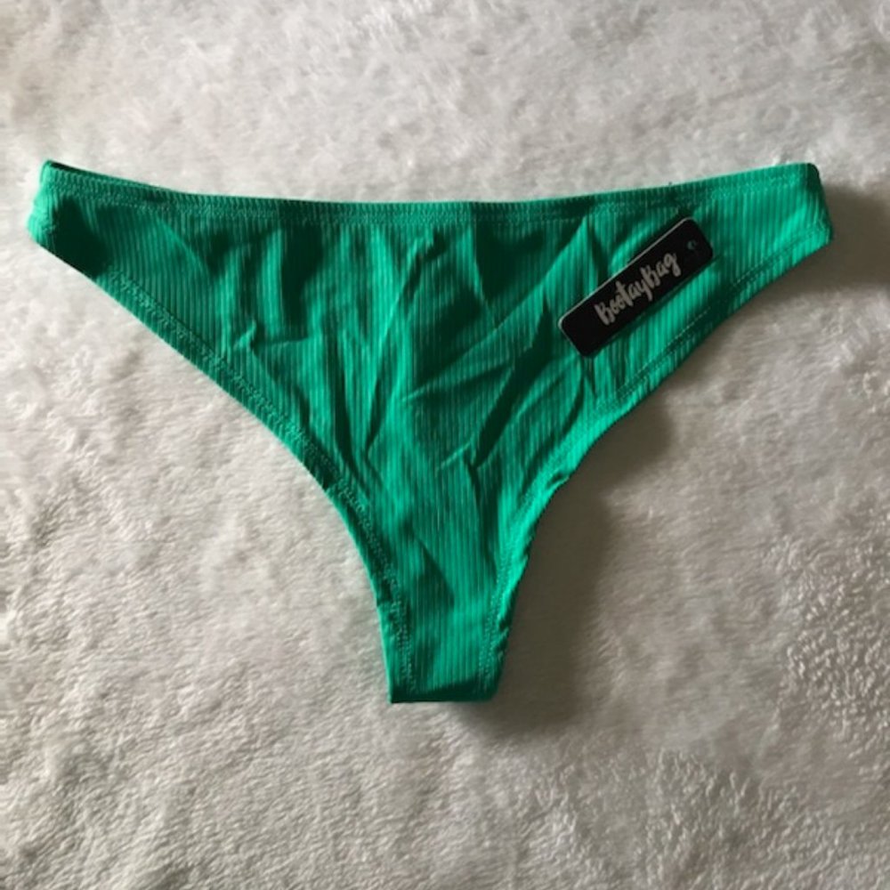 🌺NWT Bootay Bag Green Ribbed Thong Panties